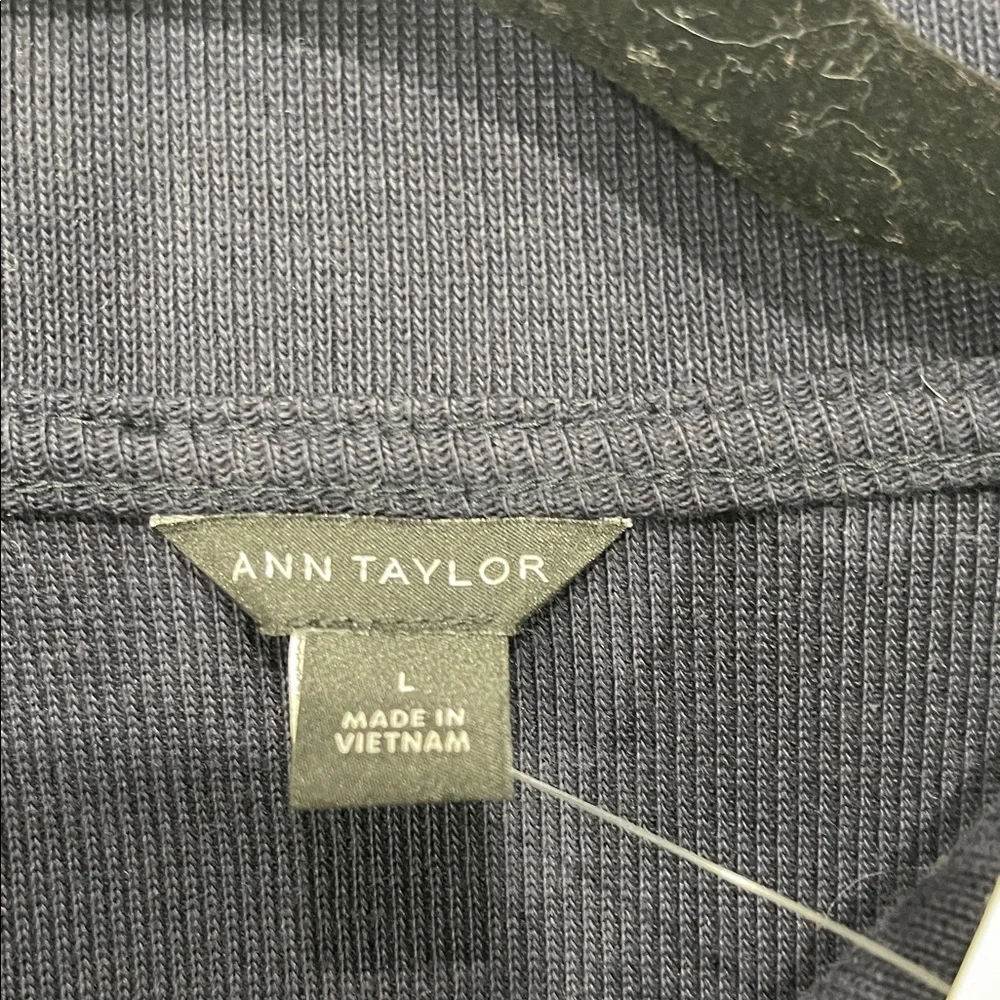 Ann Taylor Dark Blue Button-Down Shirt with Gold Accents - Picture 2 of 4